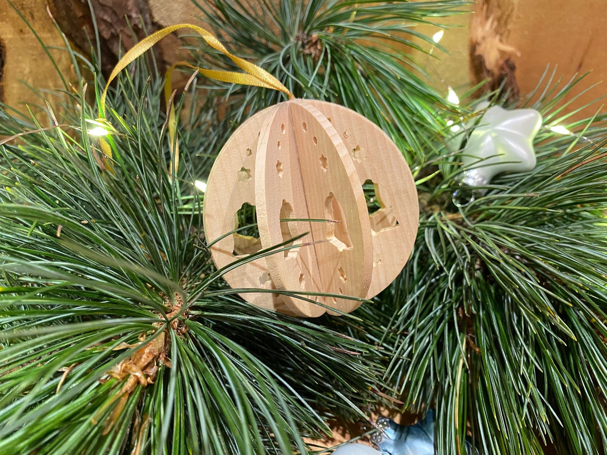 Weihnachtskugel Glocke