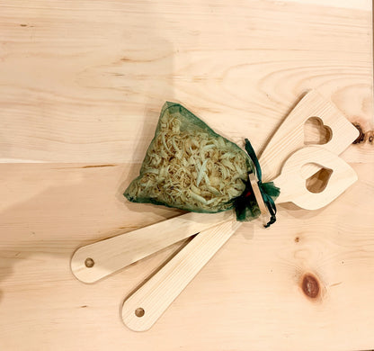 Pfannenwender Herz aus Zirbenholz