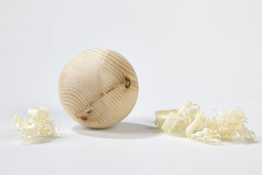Zirbenholzkugel
